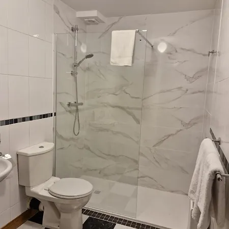 Stylish Ground Floor One Bedroom Townhouse *